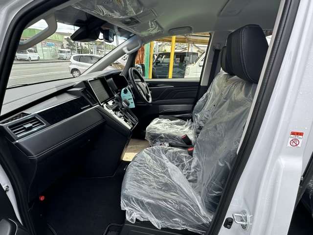 三菱 デリカ　Ｄ：５ ２．２ シャモニー 電動サイドステップ装着車 ディーゼルターボ ４ＷＤ R6年 (東海) 99