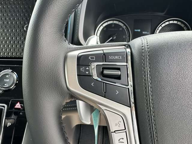 三菱 デリカ　Ｄ：５ ２．２ シャモニー 電動サイドステップ装着車 ディーゼルターボ ４ＷＤ R6年 (東海) 99