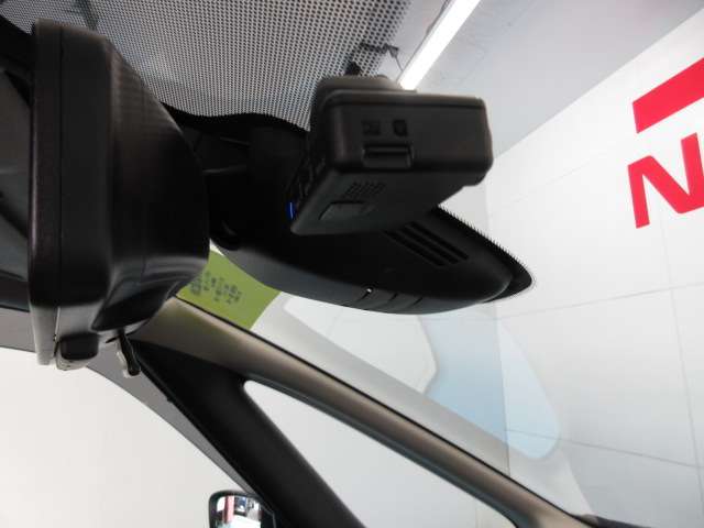 日産 セレナ １．２ Ｅ－ＰＯＷＥＲ ハイウェイスター Ｖ R1年 (九州・沖縄) 99