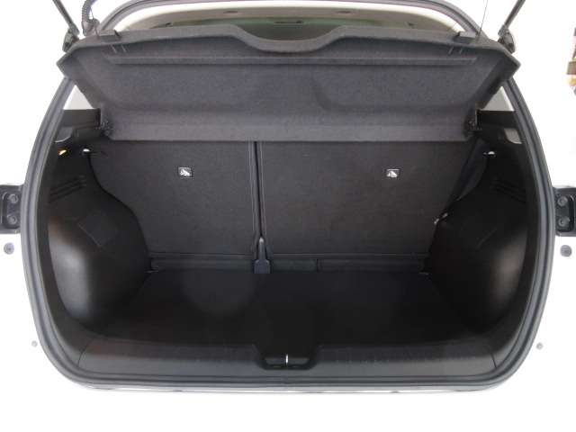 日産 ノートオーラ １．２ Ｇ R5年 (九州・沖縄) 99