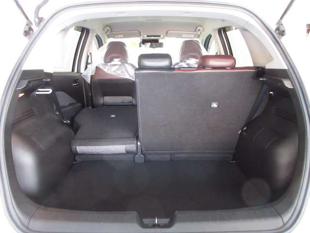 日産 ノートオーラ １．２ Ｇ R5年 (九州・沖縄) 99