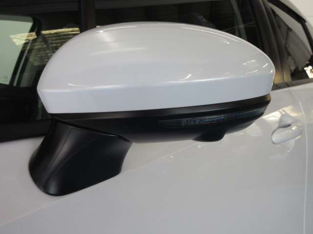 日産 ノートオーラ １．２ Ｇ R5年 (九州・沖縄) 99