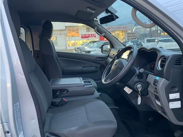 日産 ＮＶ３５０キャラバン ２．５ ＤＸ ロングボディ ディーゼルターボ ４ＷＤ H29年 (東北) 99