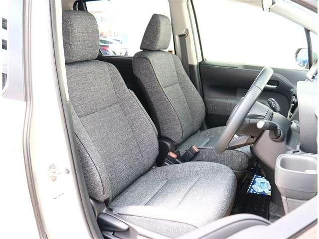 トヨタ シエンタ　ハイブリッド ハイブリッド １．５ Ｚ R5年 (関東) 99