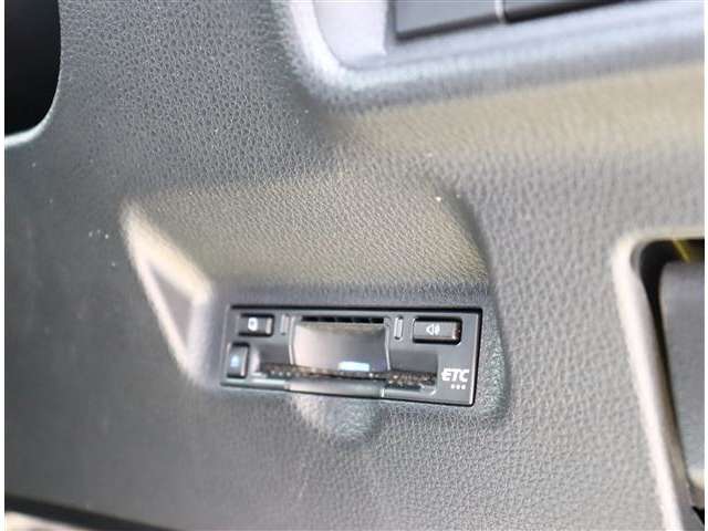 トヨタ シエンタ　ハイブリッド ハイブリッド １．５ Ｚ R5年 (関東) 99