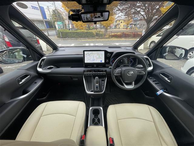 トヨタ ヴォクシー １．８ ハイブリッド Ｓ－Ｚ Ｅ－ＦＯＵＲ ４ＷＤ R5年 (関東) 99