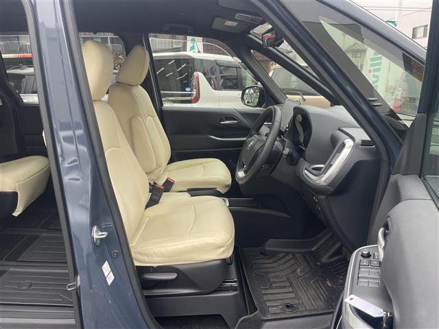 トヨタ ヴォクシー １．８ ハイブリッド Ｓ－Ｚ Ｅ－ＦＯＵＲ ４ＷＤ R5年 (関東) 99