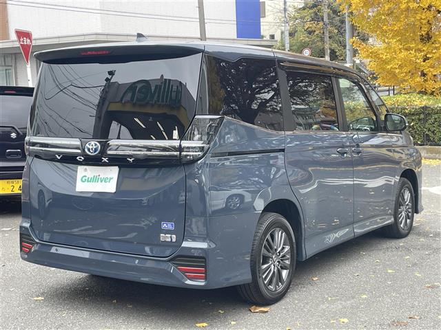 トヨタ ヴォクシー １．８ ハイブリッド Ｓ－Ｚ Ｅ－ＦＯＵＲ ４ＷＤ R5年 (関東) 99