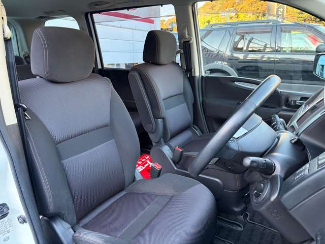 日産 セレナ ２．０ ハイウェイスター Ｖセレクション H22年 (関東) 99