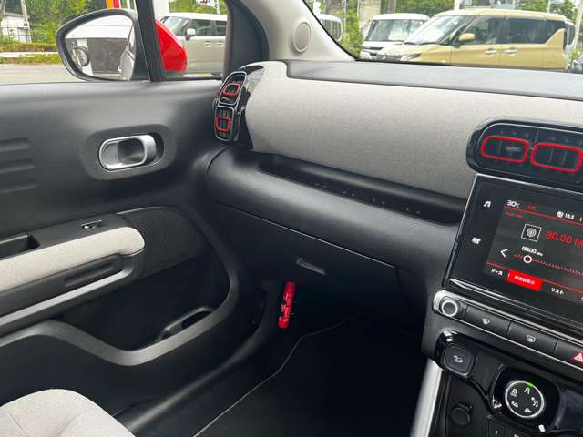 シトロエン Ｃ３　エアクロス　ＳＵＶ シャイン　パッケージ R2年 (関東) 99