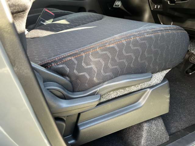 スズキ スペーシア　ギア ６６０ ギア ハイブリッド ＸＺターボ R7年 (関東) 99