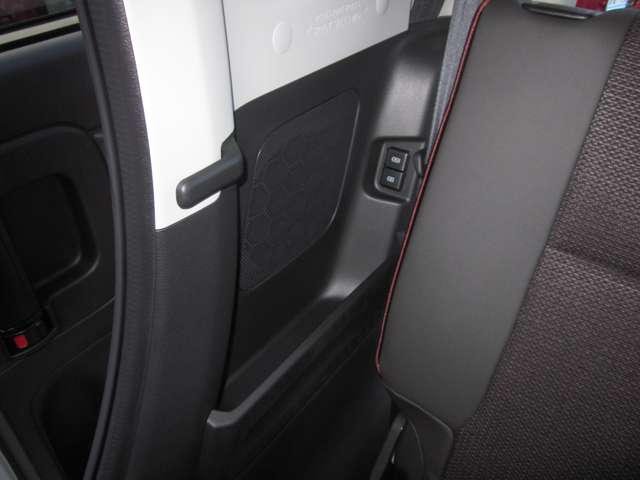 スズキ スペーシア　ギア ６６０ カスタム ハイブリッド ＸＳターボ R7年 (関東) 99