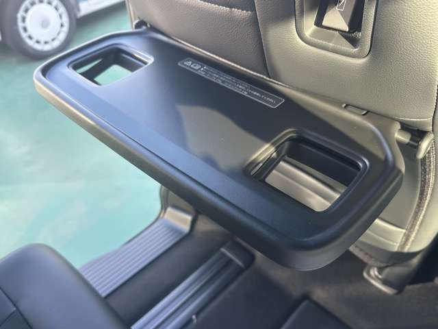 ホンダ ステップワゴン　ハイブリッド ２．０ Ｅ：ＨＥＶ スパーダ R7年 () 99