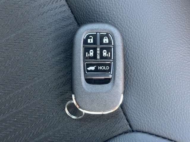 ホンダ ステップワゴン　ハイブリッド ２．０ Ｅ：ＨＥＶ スパーダ R7年 () 99