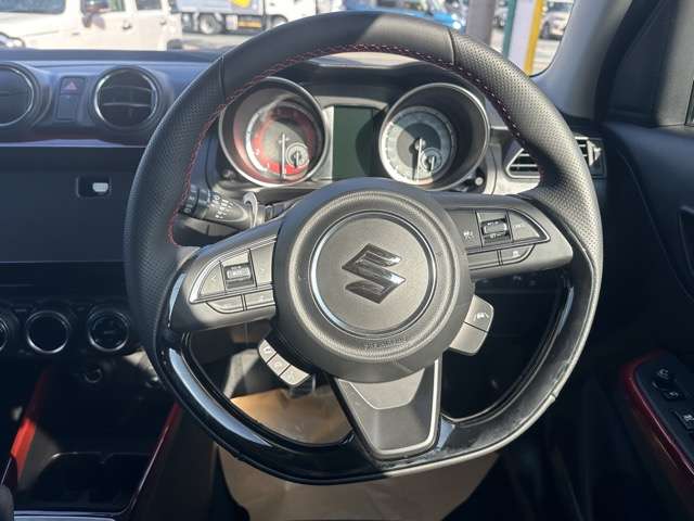 スズキ スイフト スポーツ １．４ R6年 () 99