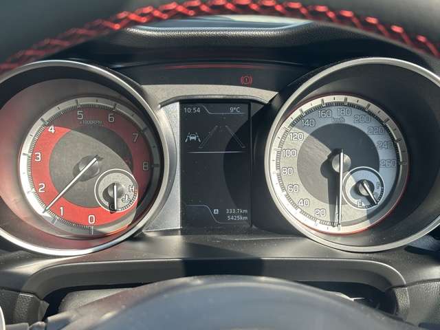 スズキ スイフト スポーツ １．４ R6年 () 99