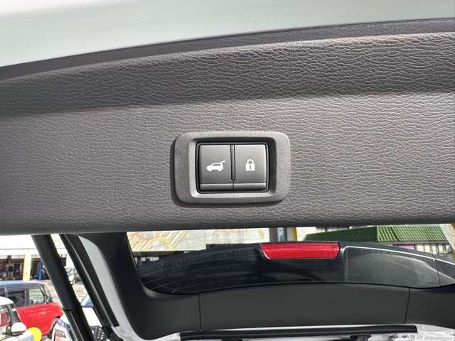 三菱 アウトランダーＰＨＥＶ ＰＨＥＶ ２．４ Ｐ ４ＷＤ R5年 () 99