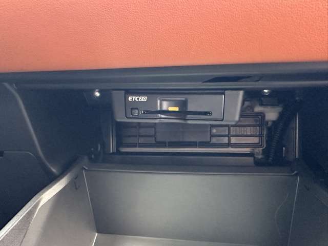 三菱 アウトランダーＰＨＥＶ ＰＨＥＶ ２．４ Ｐ ４ＷＤ R5年 () 99