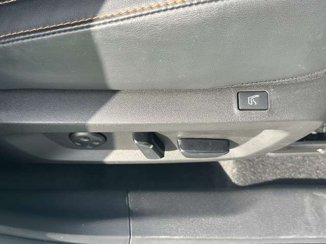 三菱 アウトランダーＰＨＥＶ ＰＨＥＶ ２．４ Ｐ ４ＷＤ R5年 () 99