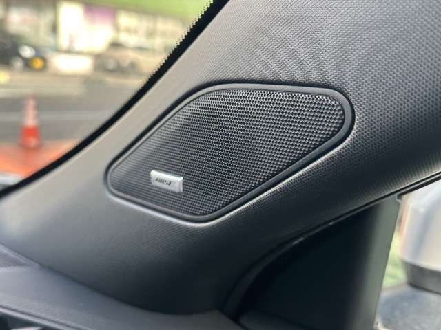 三菱 アウトランダーＰＨＥＶ ＰＨＥＶ ２．４ Ｐ ４ＷＤ R5年 () 99