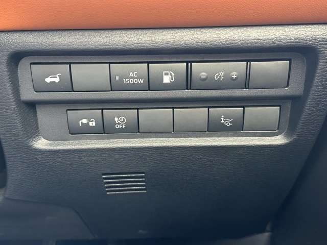 三菱 アウトランダーＰＨＥＶ ＰＨＥＶ ２．４ Ｐ ４ＷＤ R5年 () 99