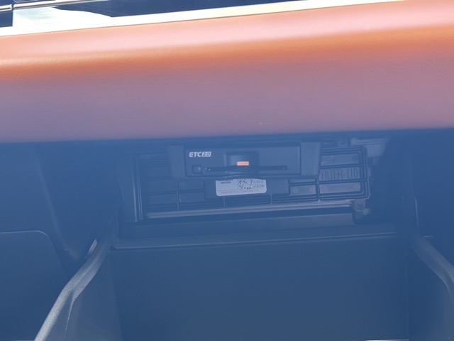 三菱 アウトランダーＰＨＥＶ ＰＨＥＶ ２．４ Ｐ ４ＷＤ R5年 () 99