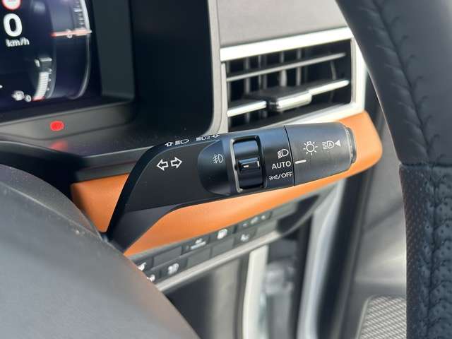 三菱 アウトランダーＰＨＥＶ ＰＨＥＶ ２．４ Ｐ ４ＷＤ R5年 () 99