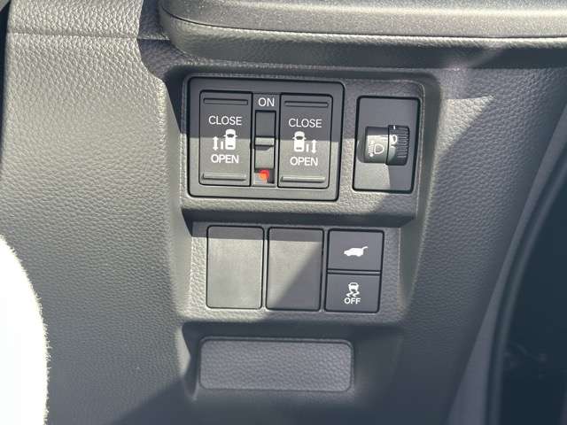 ホンダ ステップワゴン １．５ スパーダ R7年 (東海) 99