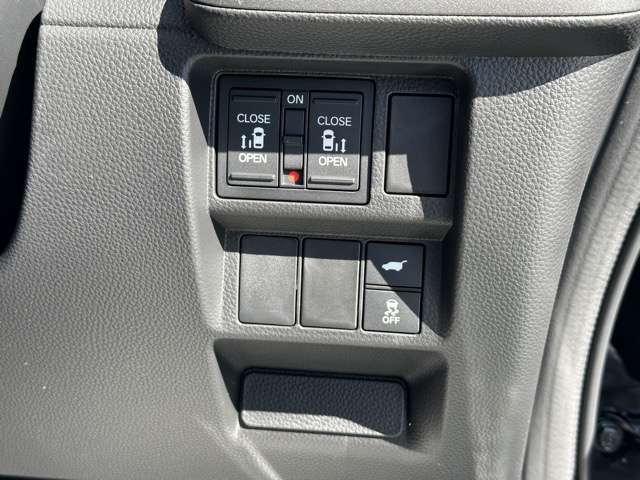 ホンダ ステップワゴン １．５ スパーダ プレミアムライン R7年 (東海) 99