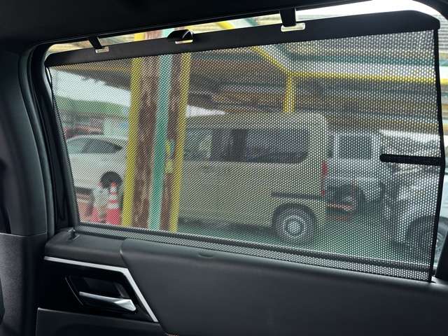 三菱 アウトランダーＰＨＥＶ ＰＨＥＶ ２．４ Ｐ ４ＷＤ R4年 (東海) 99