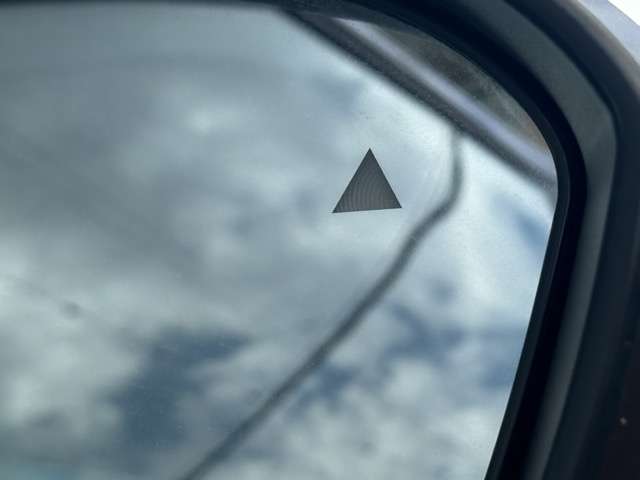 三菱 アウトランダーＰＨＥＶ ＰＨＥＶ ２．４ Ｐ ４ＷＤ R4年 (東海) 99