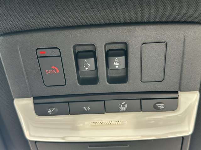 三菱 アウトランダーＰＨＥＶ ＰＨＥＶ ２．４ Ｐ ４ＷＤ R4年 (東海) 99