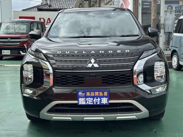 三菱 アウトランダーＰＨＥＶ ＰＨＥＶ ２．４ Ｐ ４ＷＤ R4年 (東海) 99