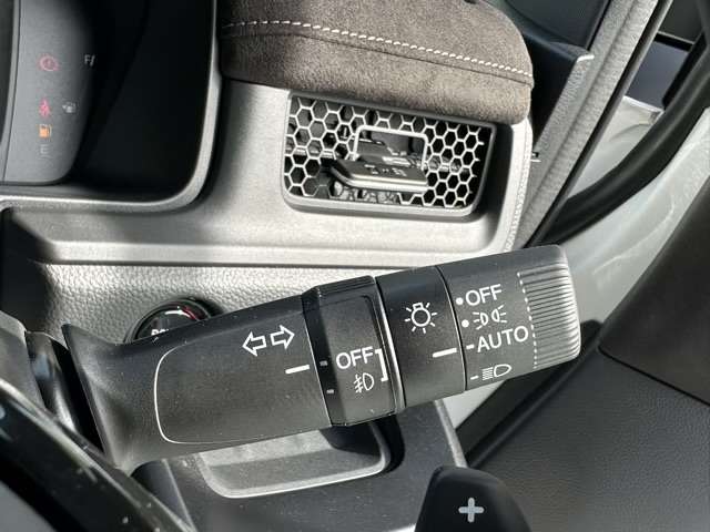 ホンダ ステップワゴン　ハイブリッド ２．０ Ｅ：ＨＥＶ スパーダ プレミアムライン R7年 (東海) 99