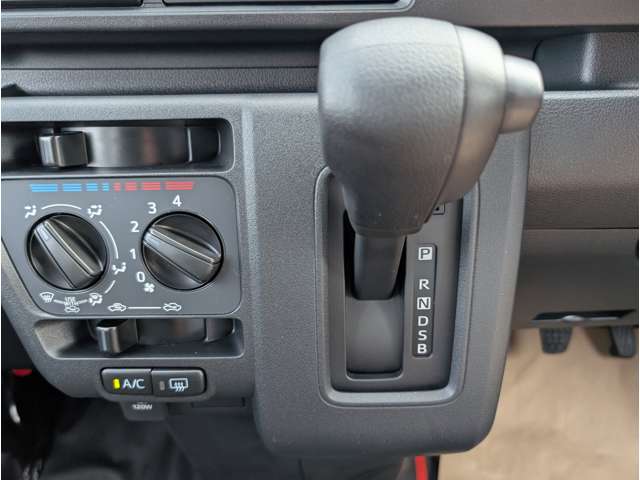 ダイハツ ハイゼットカーゴ ６６０ デラックス R7年 (関東) 99