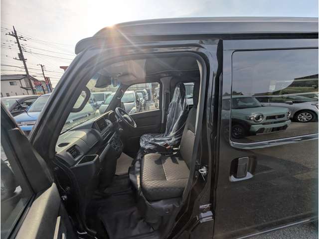 ダイハツ ハイゼットカーゴ ６６０ デラックス R7年 (関東) 99