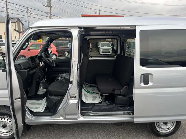 ダイハツ ハイゼットカーゴ ６６０ デラックス R7年 (関東) 99