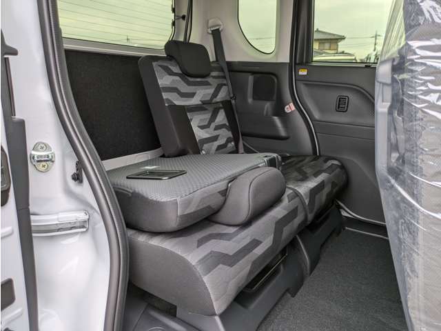 ダイハツ タント ６６０ ファンクロス R7年 (関東) 99