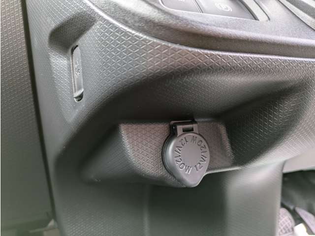 ダイハツ タント ６６０ ファンクロス R7年 (関東) 99