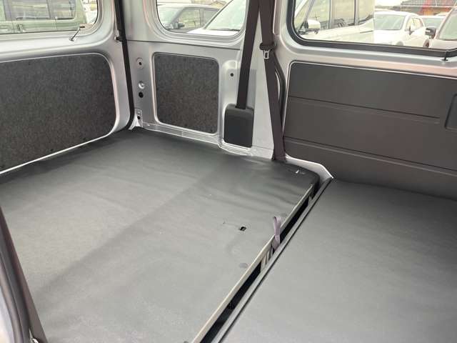 ダイハツ ハイゼットカーゴ ６６０ デラックス R7年 (関東) 99