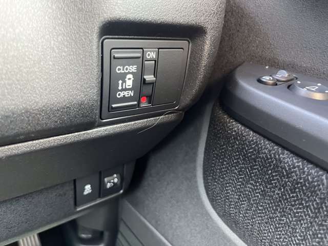 ホンダ Ｎ　ＢＯＸ カスタム ６６０ R7年 (関東) 99