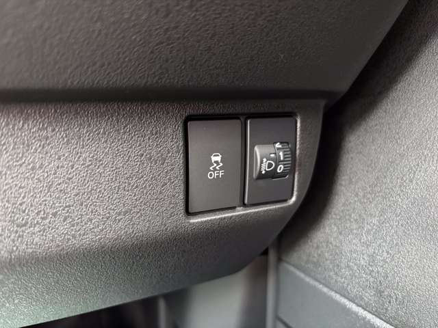 ホンダ Ｎ　ＢＯＸ カスタム ６６０ ターボ R7年 (関東) 99