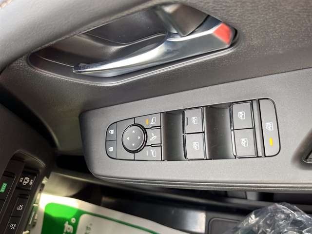 日産 セレナ ２．０ ハイウェイスターＶ R7年 (関東) 99