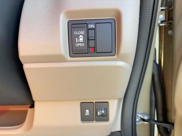 ホンダ Ｎ　ＢＯＸ ジョイ ６６０ ２トーン R6年 (関東) 99