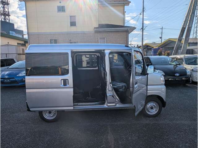 ダイハツ ハイゼットカーゴ ６６０ デラックス R7年 (関東) 99