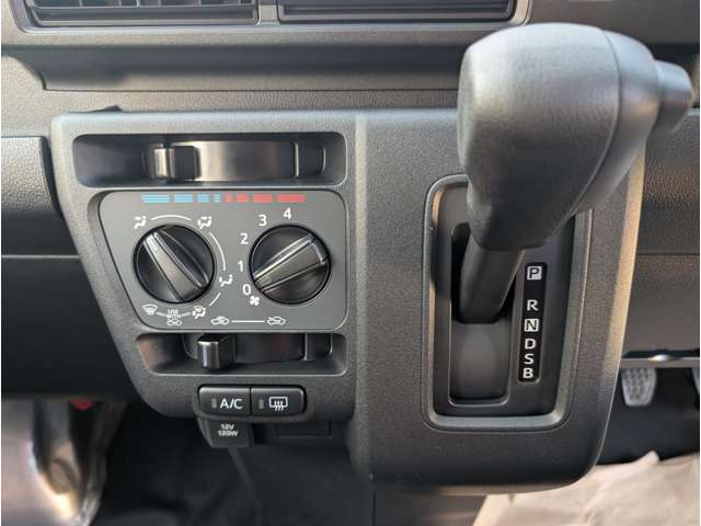 ダイハツ ハイゼットカーゴ ６６０ デラックス R7年 (関東) 99