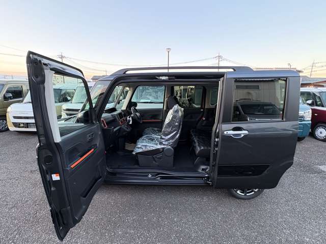 ダイハツ タント ６６０ ファンクロス R7年 (関東) 99