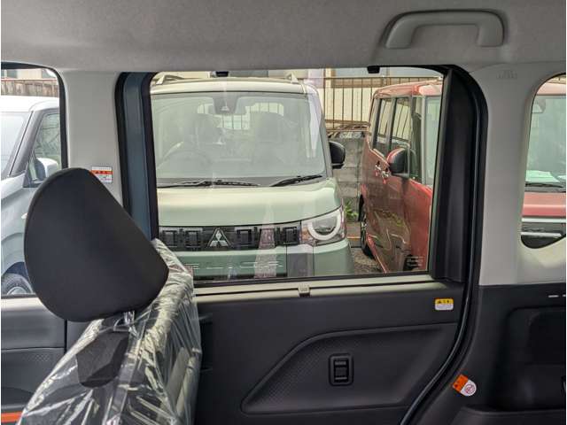 ダイハツ タント ６６０ ファンクロス R7年 (関東) 99