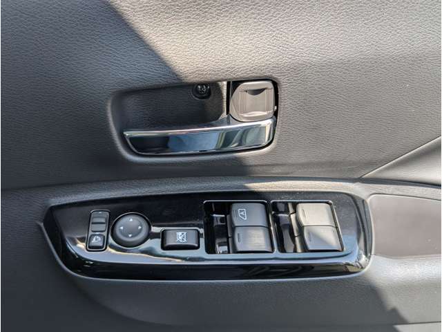 三菱 デリカ　ミニ ６６０ Ｔ プレミアム ４ＷＤ R7年 (関東) 99