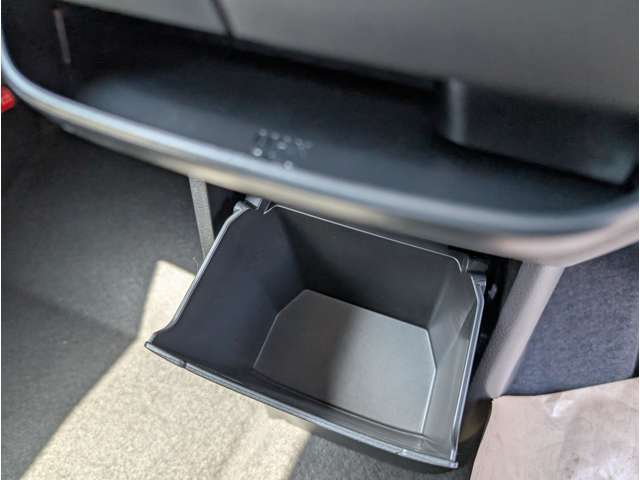 三菱 デリカ　ミニ ６６０ Ｔ プレミアム ４ＷＤ R7年 (関東) 99